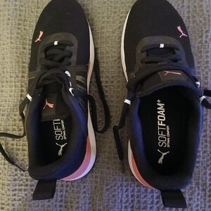 Puma Black and Pink Athletic Shoes with SoftFoam+ NEVER WORN